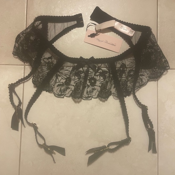 Agent Provocateur Black Lace Garter - Picture 5 of 6